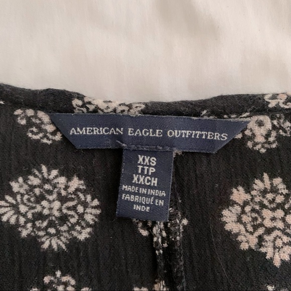 AE Bell Sleeve Top - Picture 3 of 4